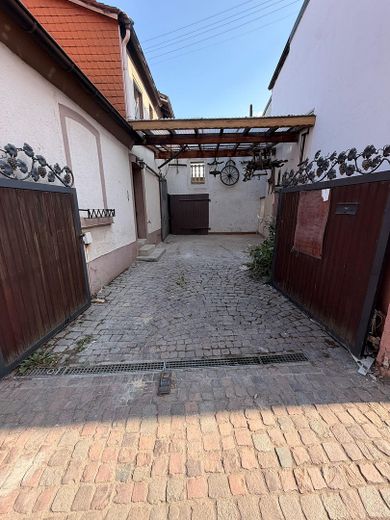 Kernsaniertes Haus inkl Traumaussicht – Foto 8