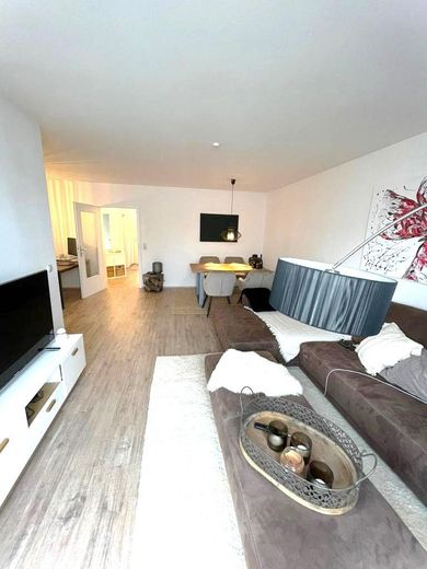 Einrichtungsbeispiel Wohnz.