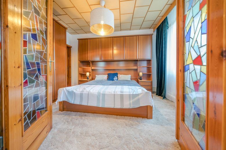 Kapitänshaus inkl. Baurecht für weiteres FH/EFH – Schlafzimmer