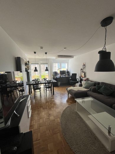 Zimmer 1 mit Balkon