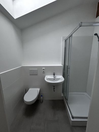 Gewerbe Nord 1. OG Bad