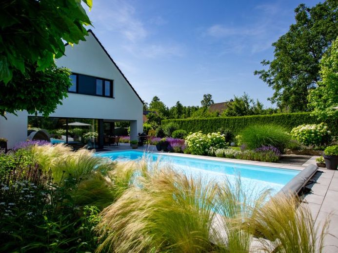 Modernes Architektenhaus mit Pool, Fasssauna und Doppelcarport – Wohnen auf Neubauniveau in Hasbergen – फोटो 1