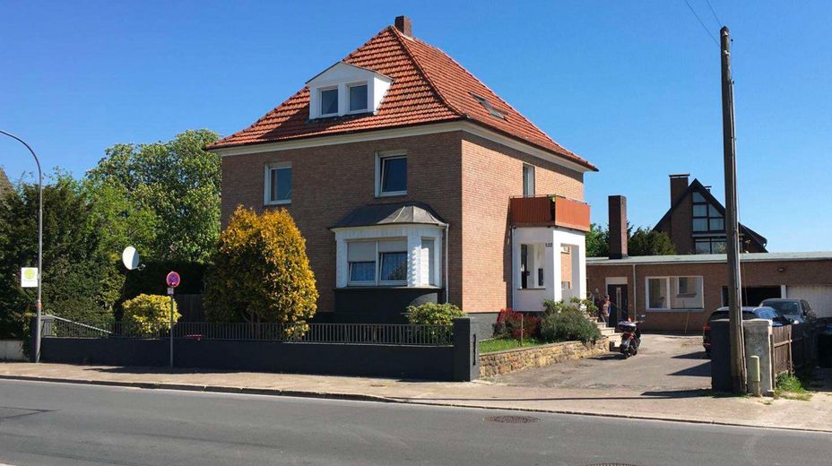 Palazzina plurifamiliare con sottotetto ampliato a Herford – Foto 1