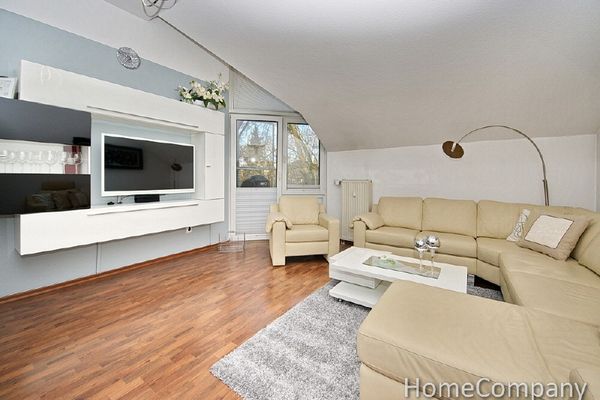 Exclusive apartment in the centre of Mettmann with balcony, internet access and a parking space
