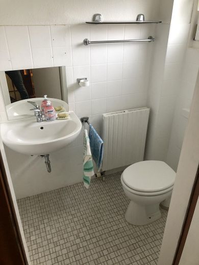 Renovierungsbedürftiges Einfamilienhaus mit großem Garten – Foto 25