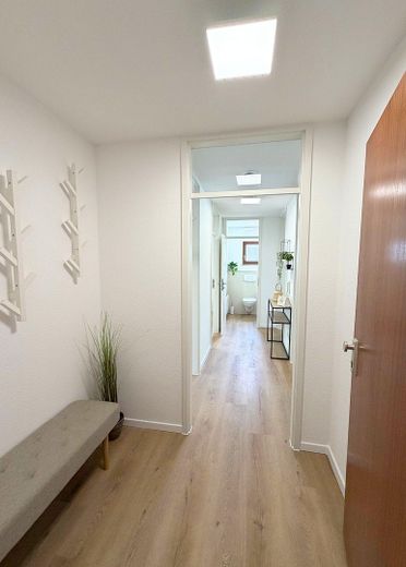 Schöne 3-Zimmer-Wohnung in ruhiger Top Lage inkl. Garage – Flur