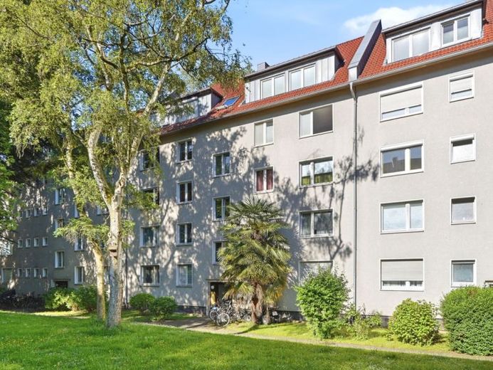 3-Zimmer Wohnung mit EBK & Loggia in Köln-Nippes – Foto 1