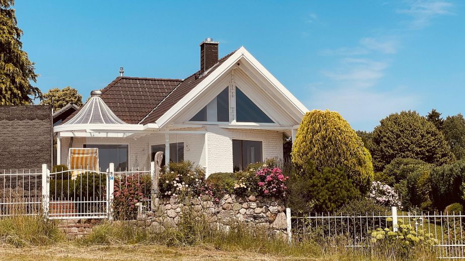 Wochenendhaus auf 966qm mit fantastischem Weitblick provisionsfrei zu verkaufen – Ansicht Süd, Bild: 06/2026