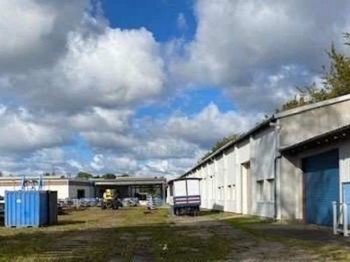 Hallen-, Produktions-, Büro-, Archiv-, Werkstatt, Hobby- und Außenfläche 150-1000m² - 23km zum Darß – फोटो 1