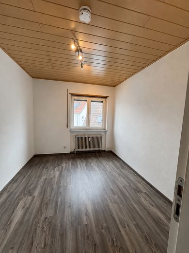 4ZKB - komfort w centralnej lokalizacji z przestronnym tarasem / loggią – Kinderzimmer / Arbeitszimmer