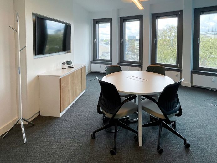 Pronájem kanceláře 3.235 m² – Foto 5