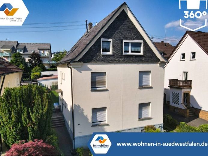 VR IMMO: Kapitalanlage im Stadtkern: Drei-Familienhaus mit langjährigen Mietern. – Foto 1