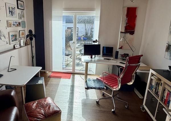 Arbeits-/Schlafzimmer im EG