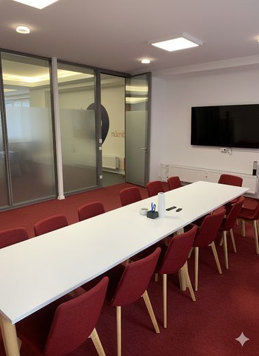 *Innovum Nürnberg*Nürnberg West: Top-Bürofläche*U-Bahn-Anschluss direkt vor der Tür* – großer Besprechungsraum
