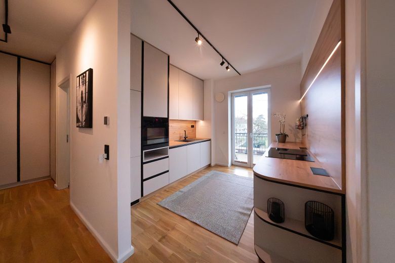 Frisch saniert & bezugsfertig I 3-Zimmer I Einbauküche I riesiger Sonnenbalkon - von privat – Küche