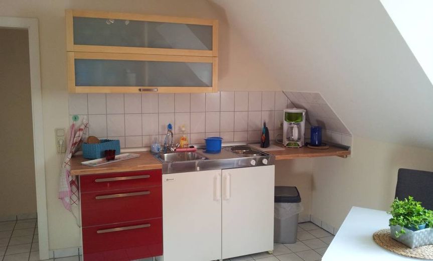 ** Möbl. Apartment in WI-Nordenstadt inkl. Wäscheservice - einfach einziehen - Komplettmiete – Zimmer