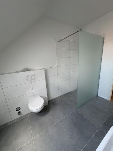 Erstbezug - Frisch sanierte 3,5 Maisonettewohnung mit ca. 75 m² – Bad