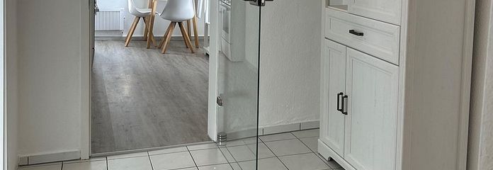 2,5 Zimmer-Küche-Balkonwohnung in Heidelberg / Dossenheim – Flur