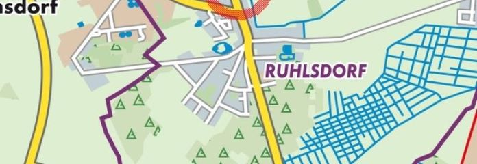 IMMOBERLIN.DE - Baugrundstück mit Genehmigung für ein Mehrfamilienhaus