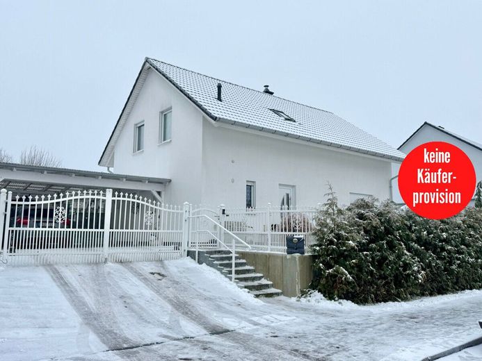 HORN IMMOBILIEN ++ RESERVIERT! Neustrelitz großes tolles Einfamilienhaus mit vielen Extras auf großem Grundstück – Hausansicht