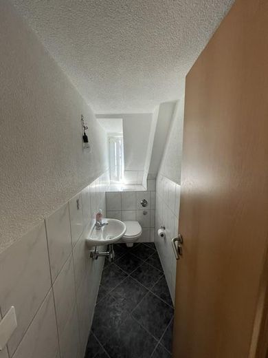 Zentrale provisionsfreie Wohnung in Neu-Ulm, perfekt für eine WG – WC 
