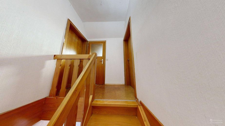Kapitalanlage mit 2 Wohneinheiten, Gewerbe und Entwicklungspotenzial – Raumaufteilung 2. DG