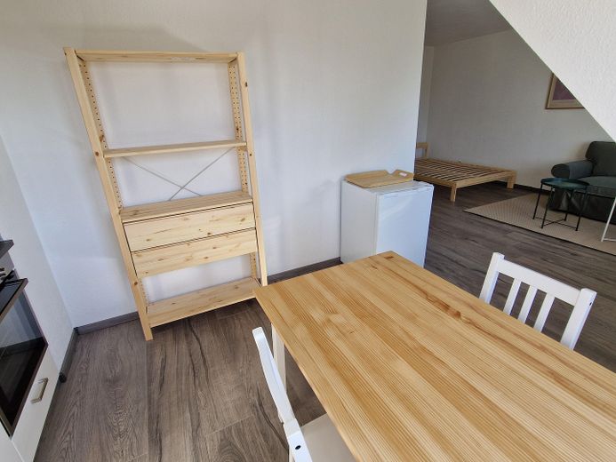 Luminoso, moderno, céntrico: elegante apartamento de 1 habitación (vacío o amueblado) – Küche