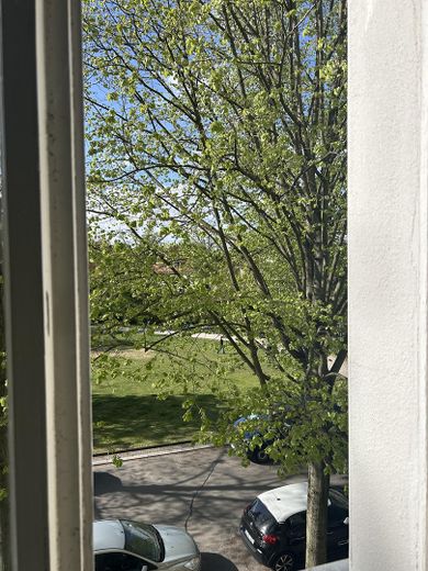 5-Zimmer Wohnung am Kolberger Platz – Blick ins Grüne