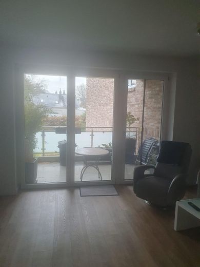 2 Zimmer Wohnung mit Balkon und Tiefgaragenplatz in Hamburg-Iserbrook – Blick auf den Balkon 
