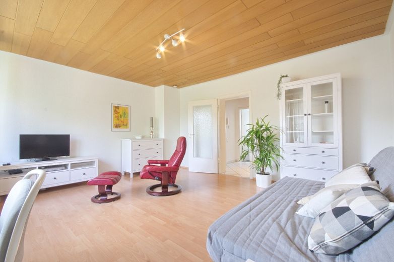 Apartment mit moderner Ausstattung, ruhig gelegen und mit direkter Straßenbahnanbindung zur Essener Innenstadt – 27b8d86978c6d90cf212145f9cf72b27743154bd.jpg