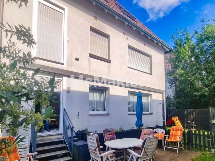 Ein Haus für die Zukunft. Drei Wohnungen. Viele Möglichkeiten. – Foto 1