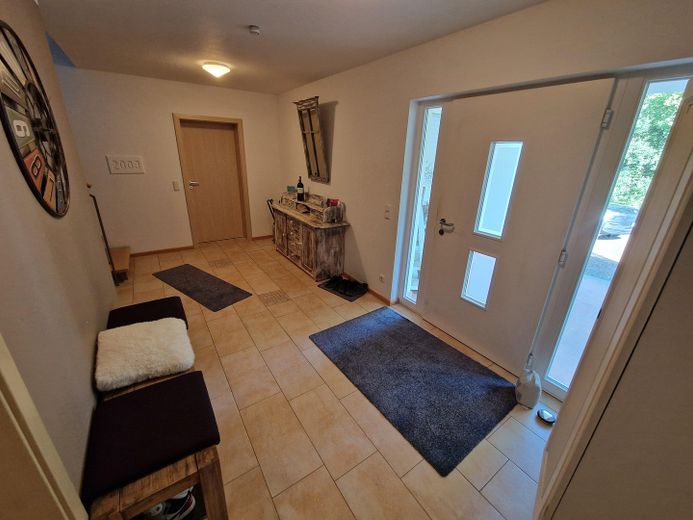 Starannie zaprojektowana nieruchomość z najwyższym komfortem mieszkania i wymarzonym ogrodem w idyllicznym otoczeniu – Photo 6