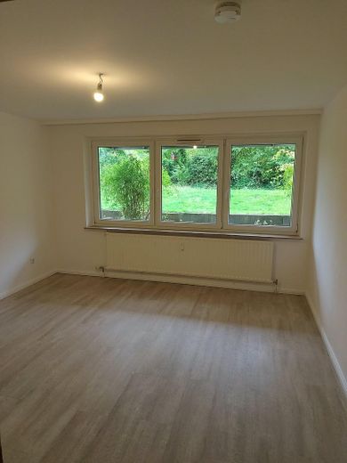 Gemütliche 3-Zimmer-Wohnung in Rosengarten-Eckel – Schlafzimmer