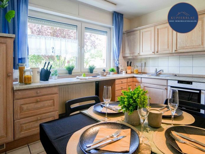 Familienidylle in Köln-Porz/Urbach - Doppelhaushälfte mit Garten und Garage auf Erbpacht – Küche EG