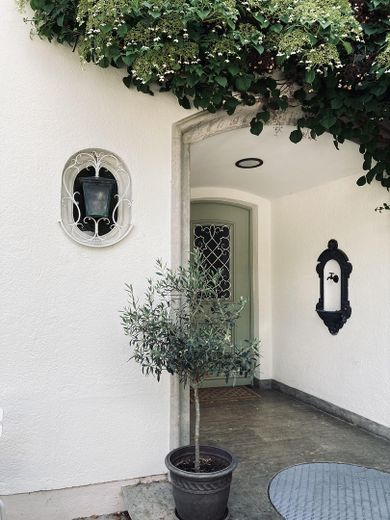Große Altbau-Villa in Augsburg Göggingen - Exklusives Haus mit Garten – Eingang