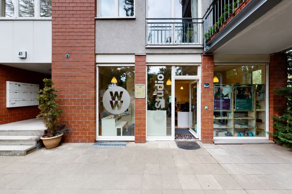Loftartige Gewerbe-/Wohneinheit mit Schaufenster &amp; Keller - barrierefrei, ruhig &amp; citynah bei Berlin