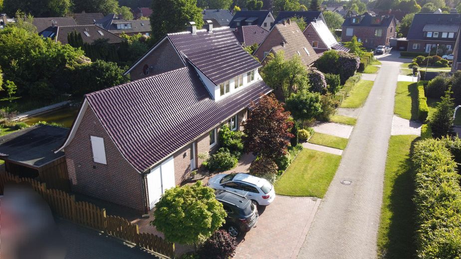 Perfektes Familiendomizil: Zentral wohnen, am Waldrand leben - provisionsfrei – 30er Zone