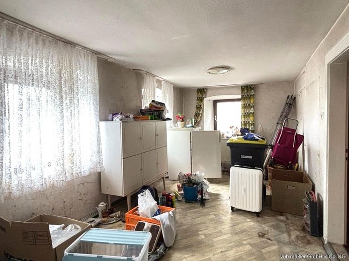Zweifamilienhaus mit Renovierungsbedarf in ruhiger Lage von Bernstein – VUB0002461-5