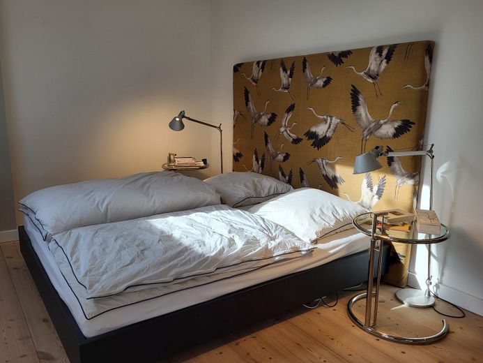 Nur eine Stunde von Berlin: Wohnen auf dem Land mit allem Komfort – Schlafzimmer