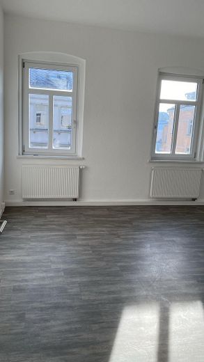 3 Zimmerwohhnung mit Einbauküche und Gartenanteil – Zimmer1