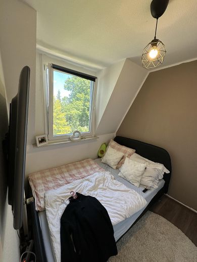 Appartamento con 2 locali nel cuore della città – Schlafzimmer