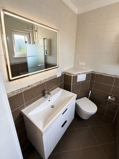 Первое заселение после ремонта | 3 комнаты | 74 м² | балкон | парковочное место – Bad