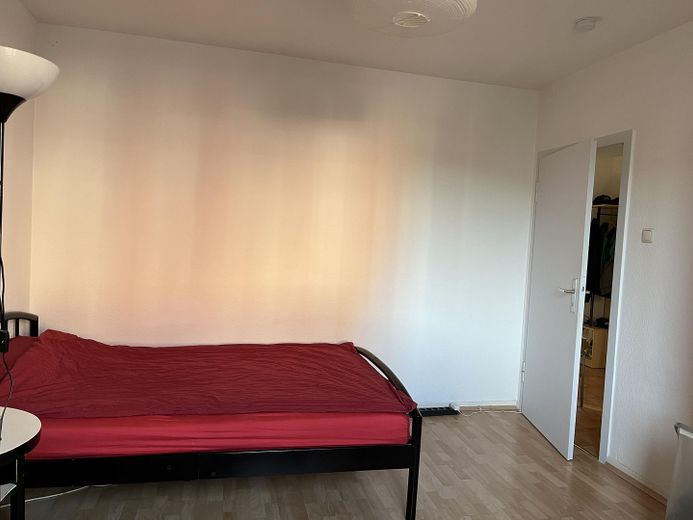 2 Zimmer Wohnung mit Balkon in Duisburg Neudorf Süd – Foto 4