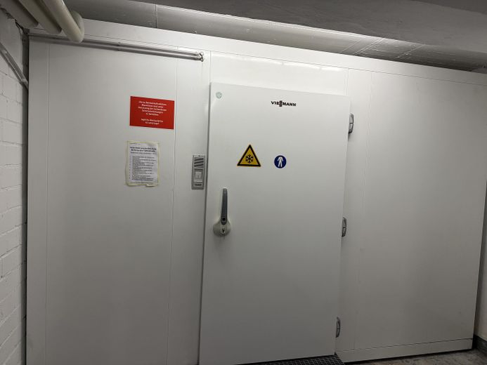Imposante Rarität Massive Gewerbehalle in Ehemaligen Kasernegelände – Foto 22