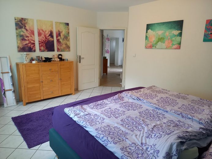 Großzügiges Wohnen im gepflegten Landhaus (nähe Golfplatz/Waldrand) PROVISIONSFREI – Schlafzimmer