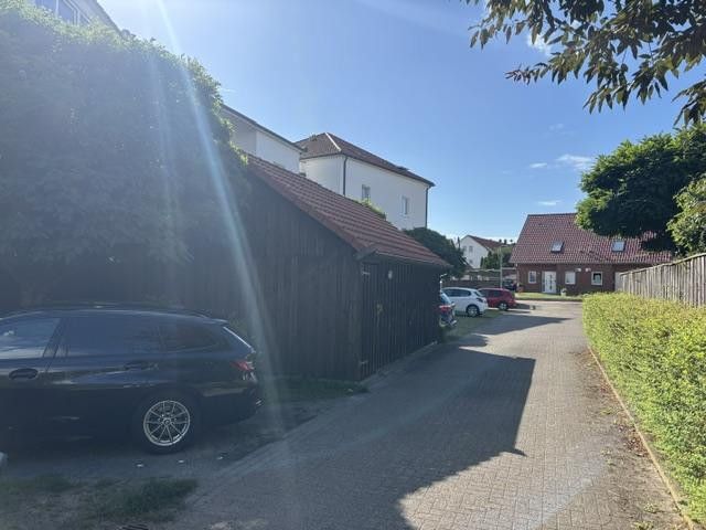 Traumhaft sanierte 3-Zimmer-Wohnung in Rethen (89 m² | Erstbezug | Einbauküche & Stellplatz) – Fahrradschuppen