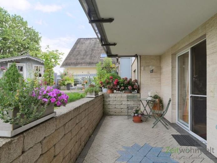(EF1409_M) Kassel-district: Naumburg, gemeubileerd souterrainappartement met groot terras, rustige woonomgeving – Foto 1
