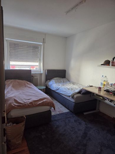 Gepflegte Eigentumswohnung im Herzen Großauheims ! – Foto 2