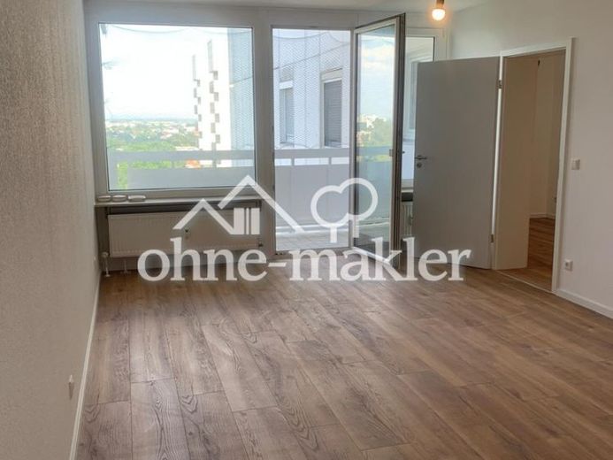 Erstbezug nach Sanierung: Helle 2,5-Zimmer-Wohnung mit Weitblick, Aufzug & TG in Heusenstamm – Foto 1