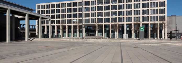 Pronájem kanceláře 1.020 m²